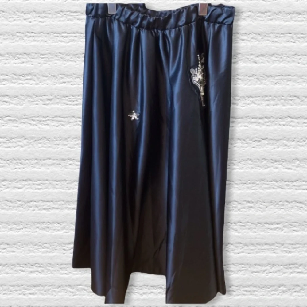 IMPERIAL black satin long skirt with crystal decals size medium - Picture 3 of 12